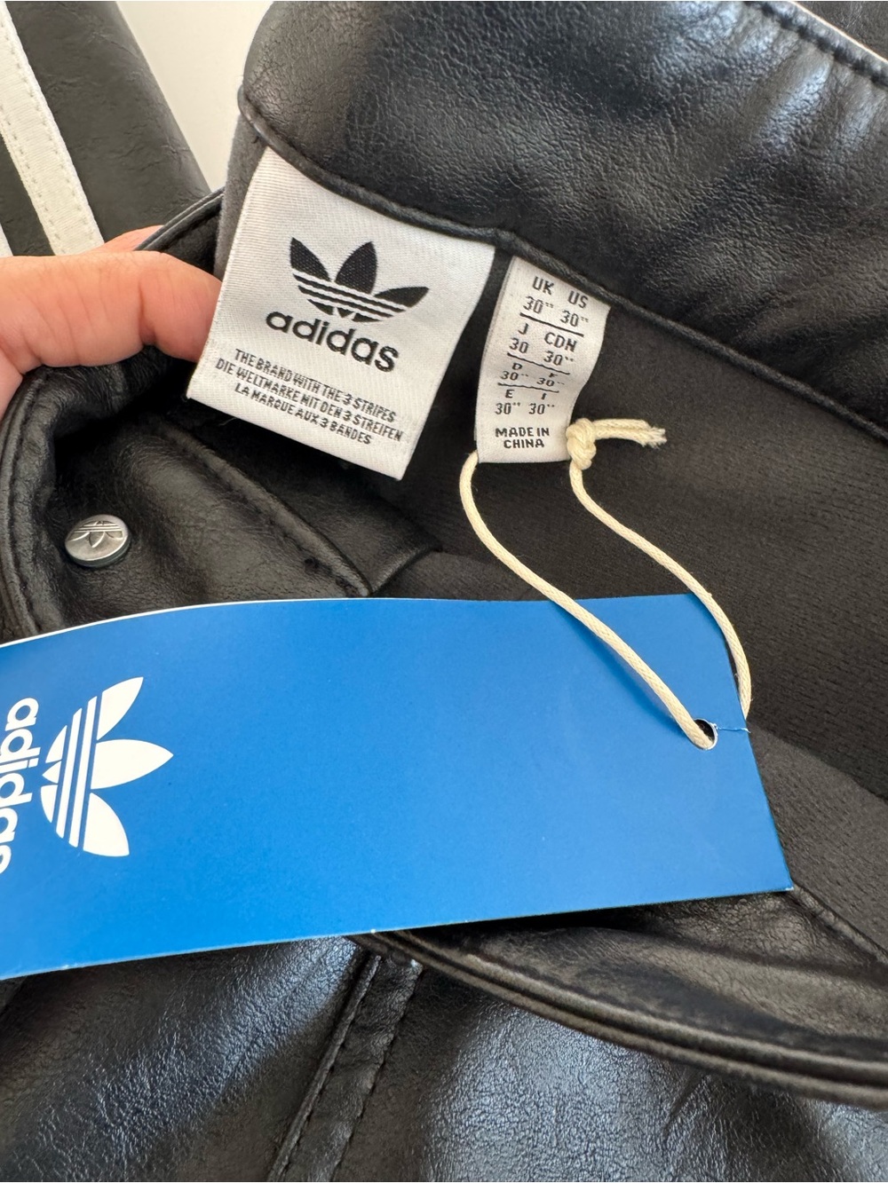 Nwt Adidas Adilenium Season 3 Vintage Faux Leather Pants sz 30 - Picture 6 of 8